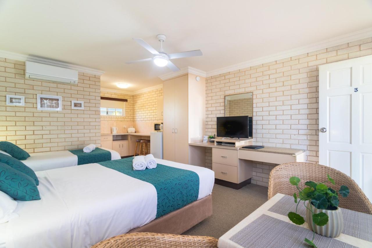 Santa Fe Motel And Holiday Units Lennox Head Bagian luar foto