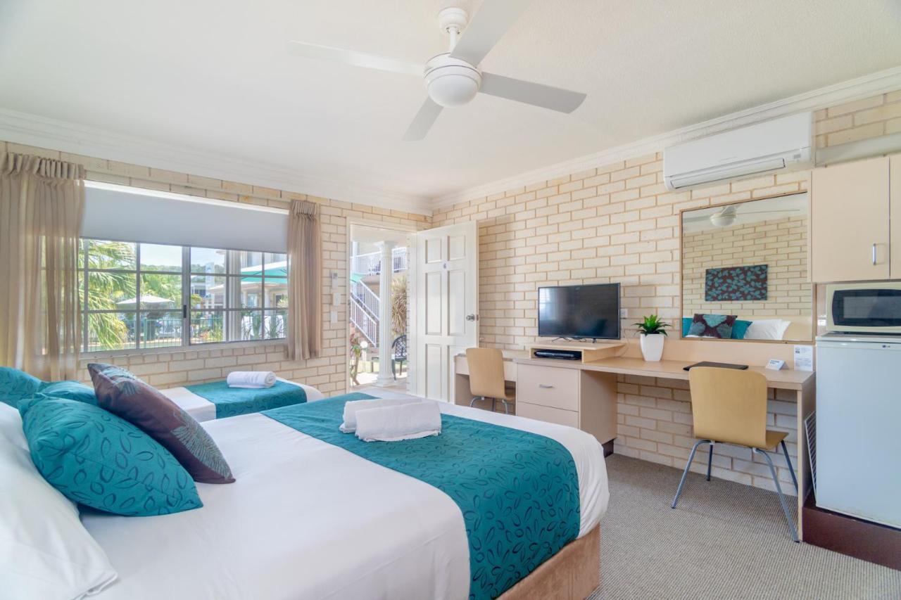 Santa Fe Motel And Holiday Units Lennox Head Bagian luar foto
