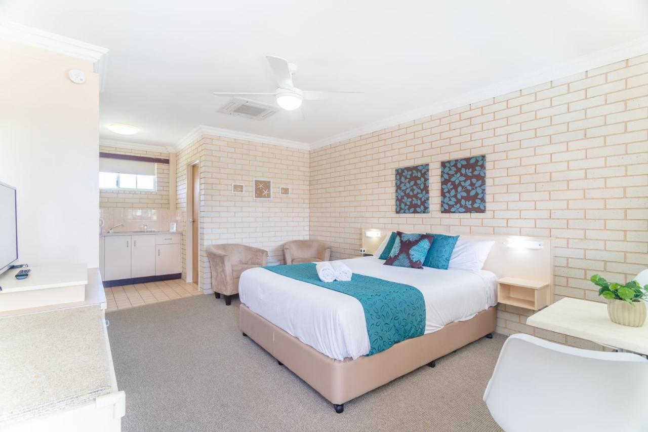 Santa Fe Motel And Holiday Units Lennox Head Bagian luar foto