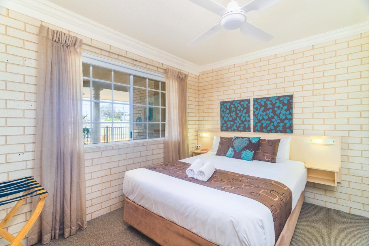 Santa Fe Motel And Holiday Units Lennox Head Bagian luar foto