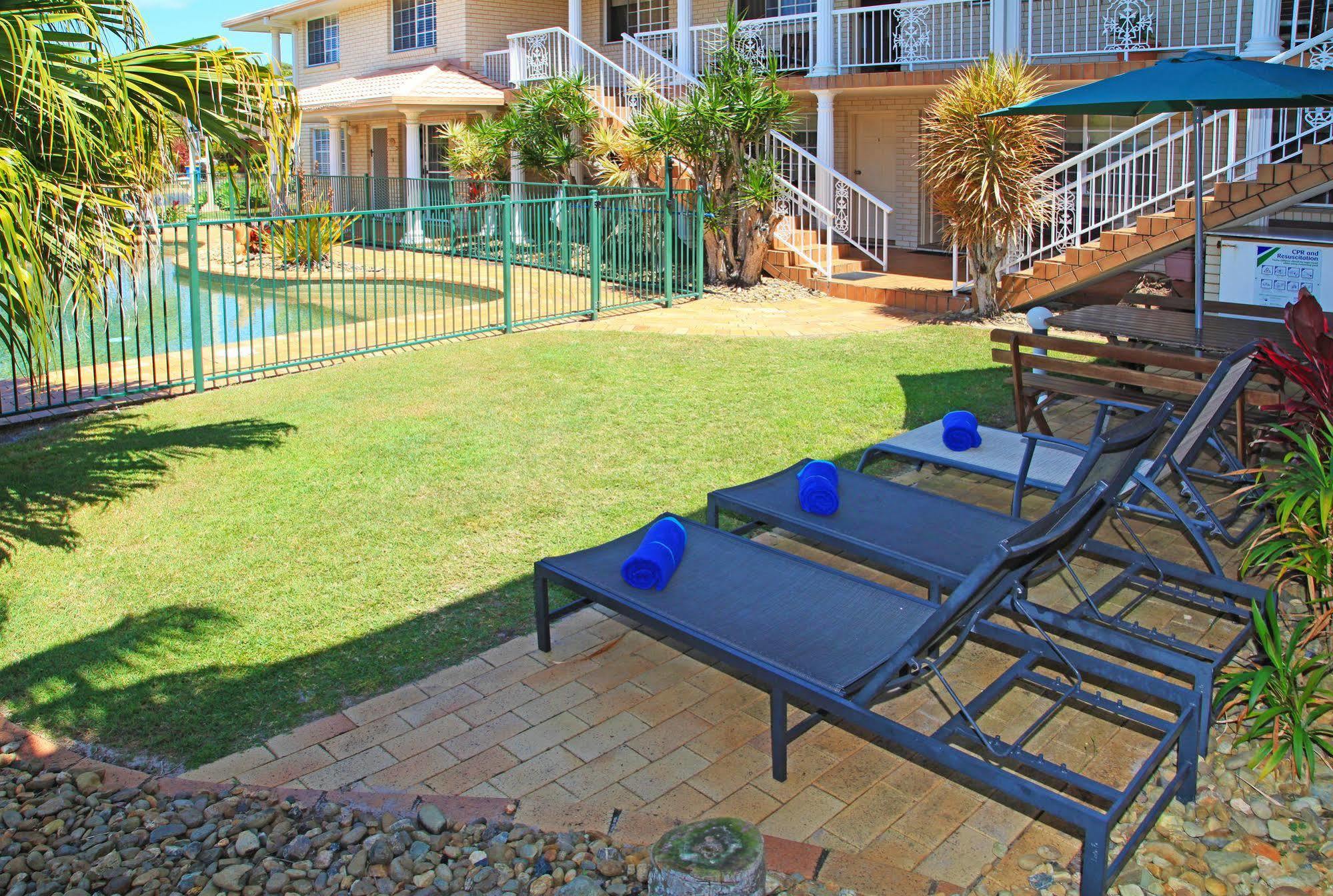 Santa Fe Motel And Holiday Units Lennox Head Bagian luar foto
